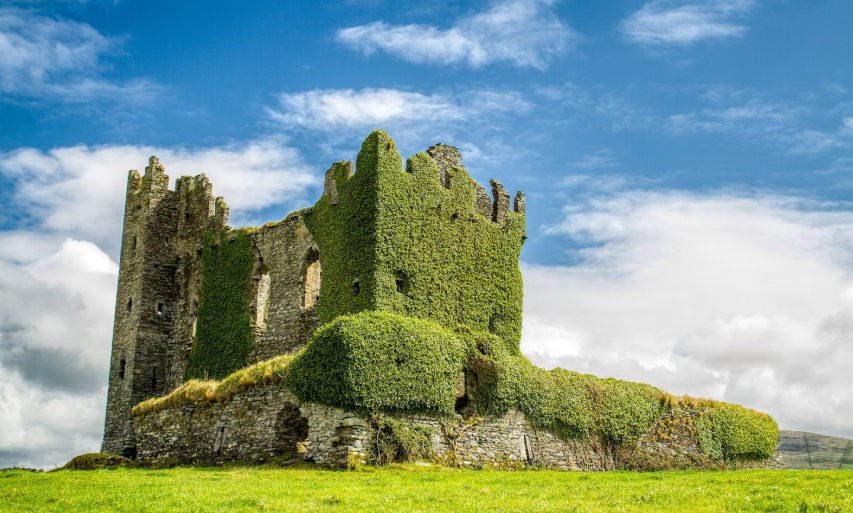 Discover 21 Fun & Interesting Facts About Ireland's Culture, History, and Beauty